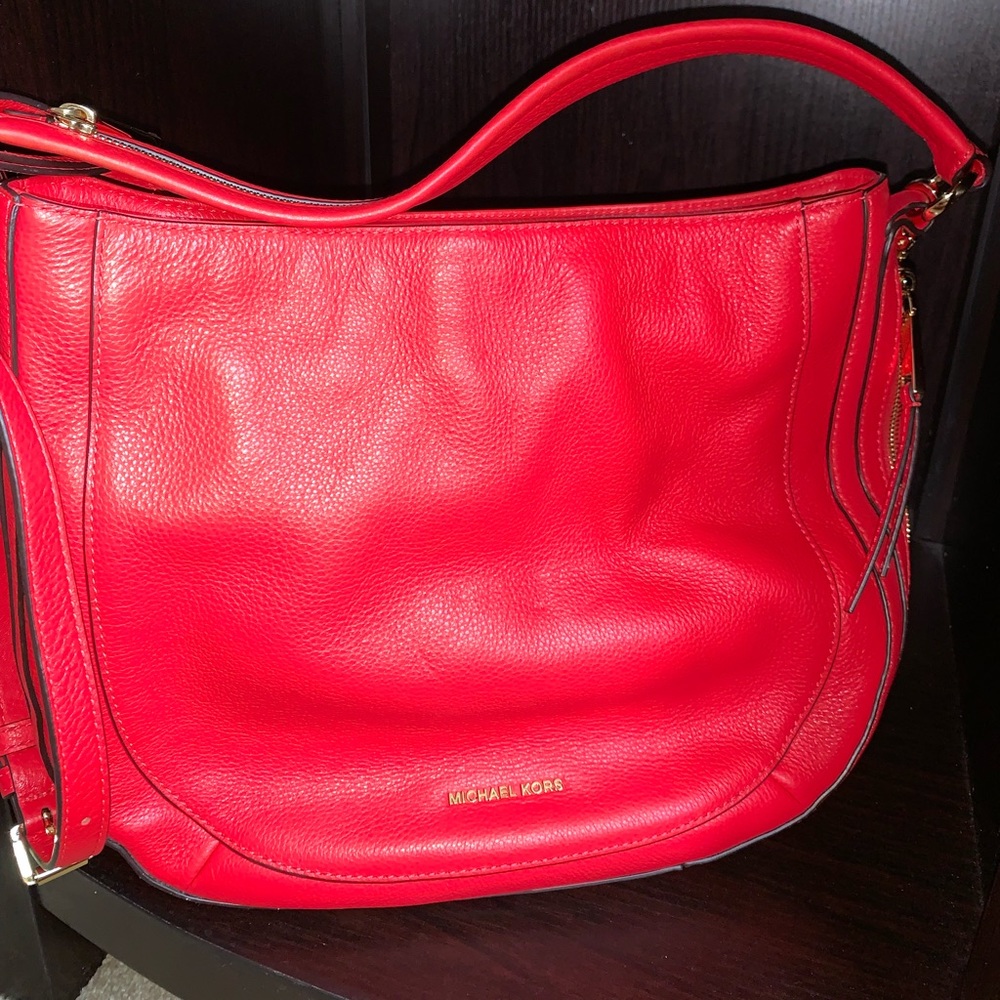 Micheal Kors authentic leather handbag